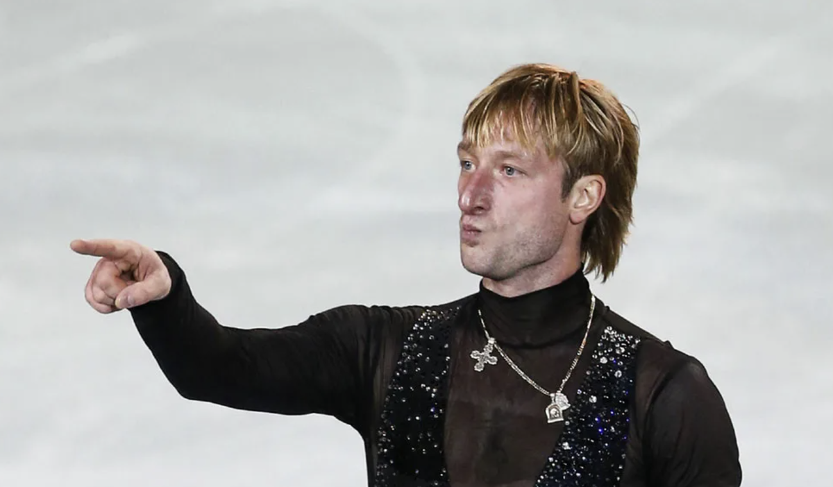 Каким спортом занимался плющенко. Евгений Плющенко. Юрий Плесецкий фигурист. Юрий Плющенко. Евгений Плющенко плачет.