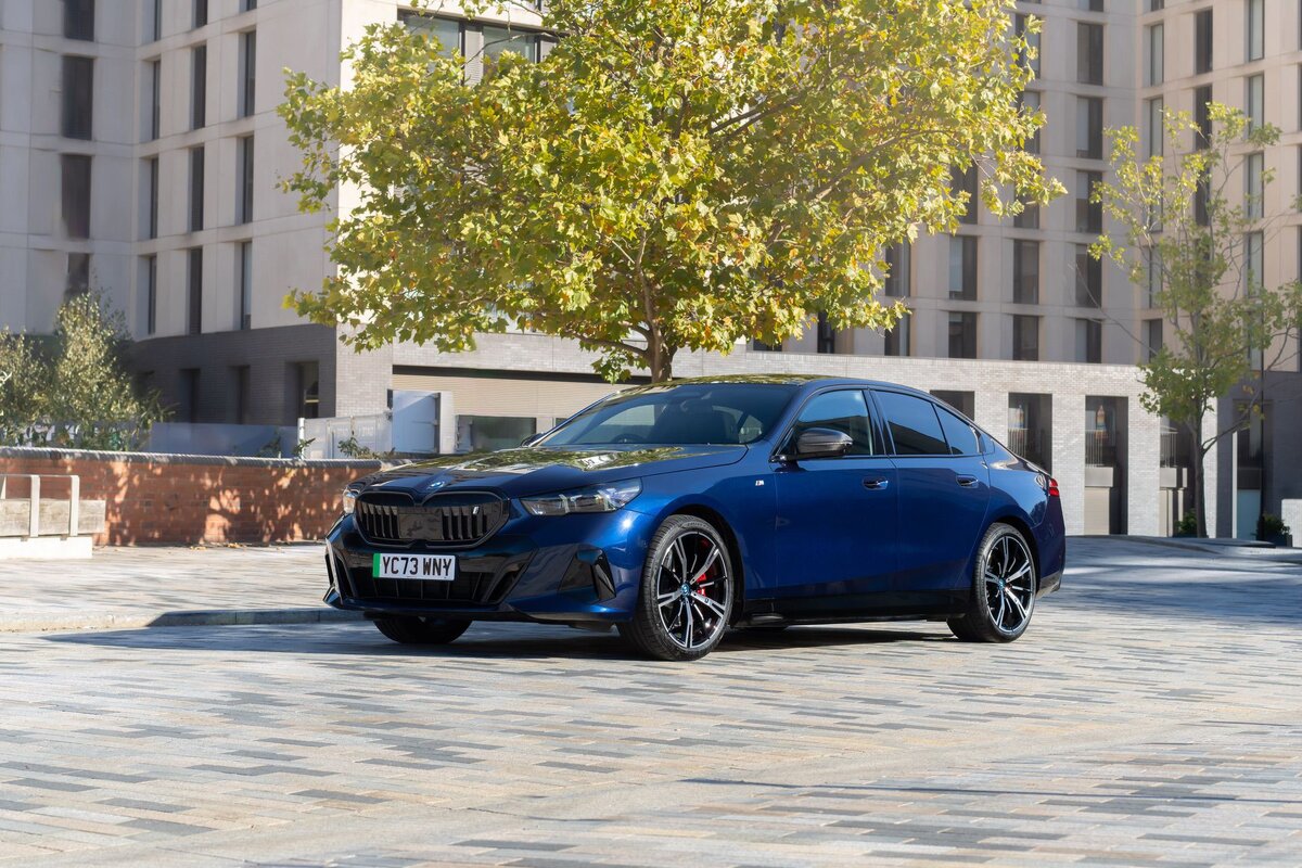 BMW x6 Blue Tanzanite