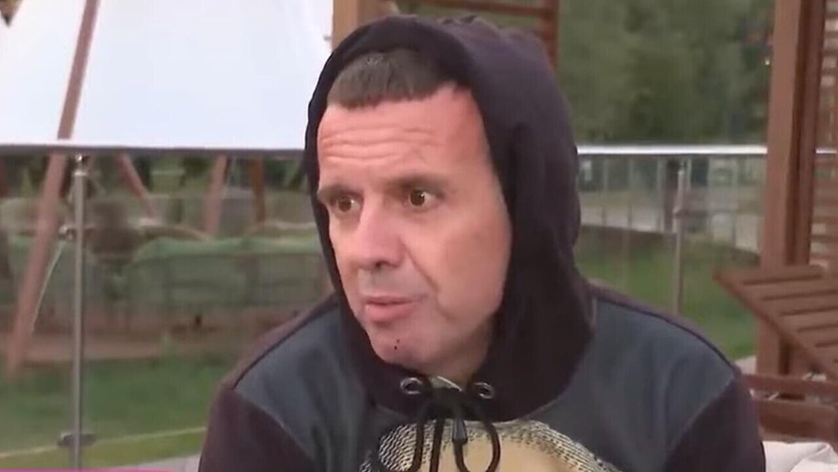    Андрей Губин домогался певицы Акулы© News-hub VS Кадр из передачи "PRO Новости"