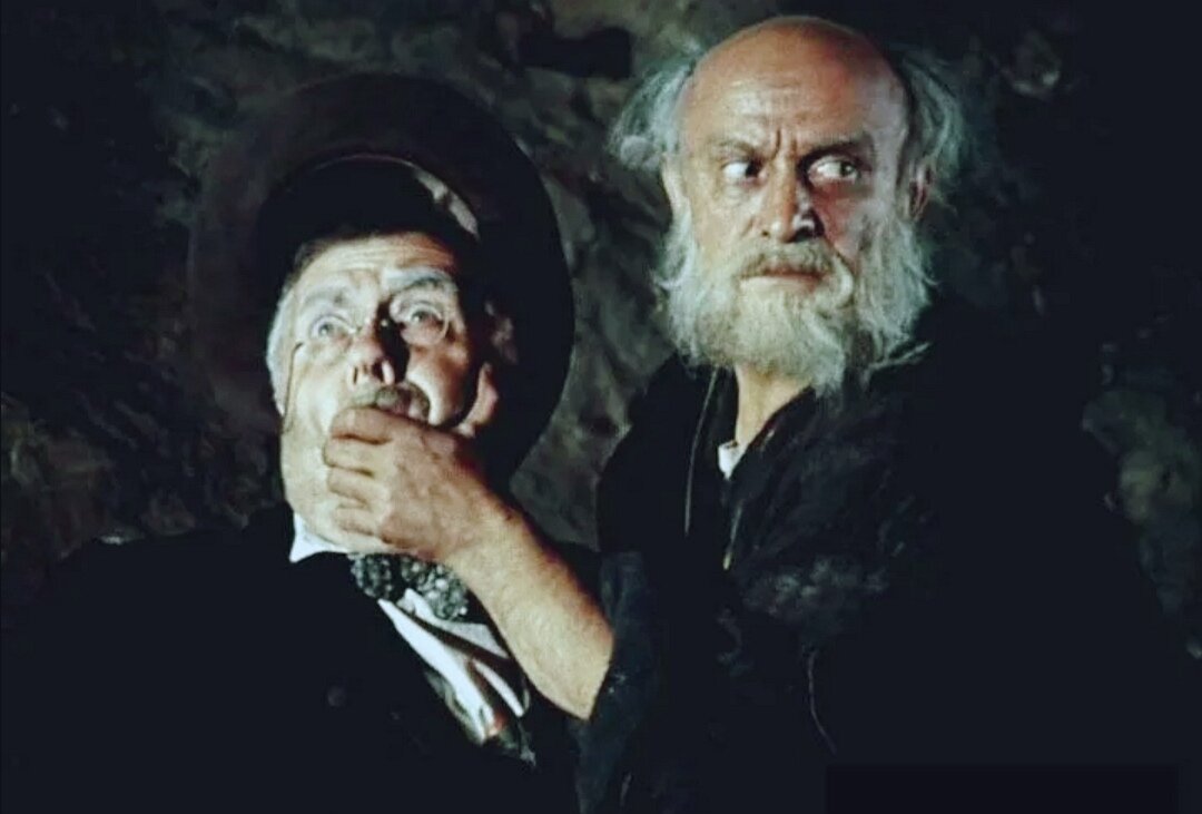 отец фёдор 12 стульев гайдая. 12 стульев отец. 12 стульев отец. отец фёдор 12 стульев. 12 стульев отец.