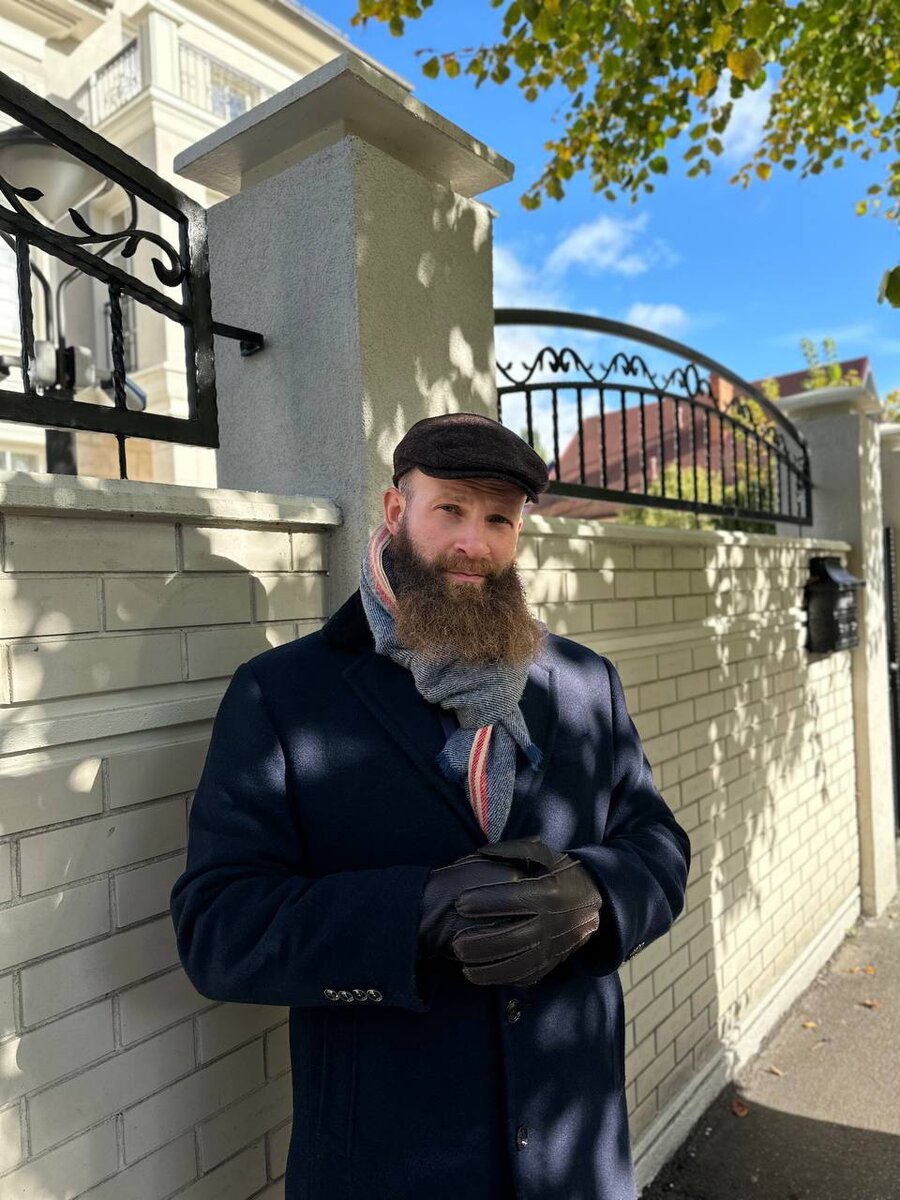 *С уважением, Алексей Белов, кандидат экономических наук, МБА, финансовый консультант, психолог. 