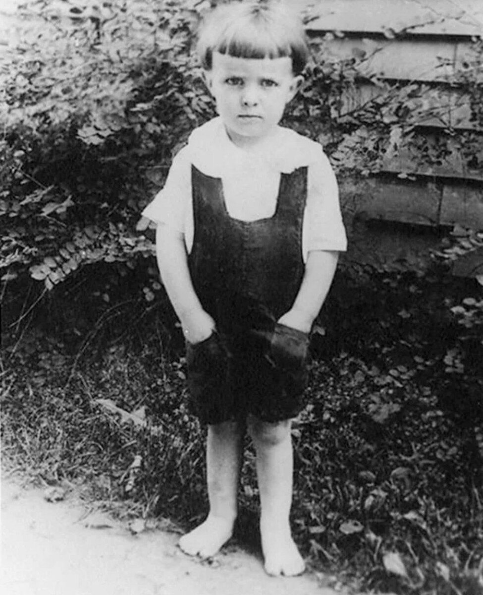 Рэй Брэдбери в детстве