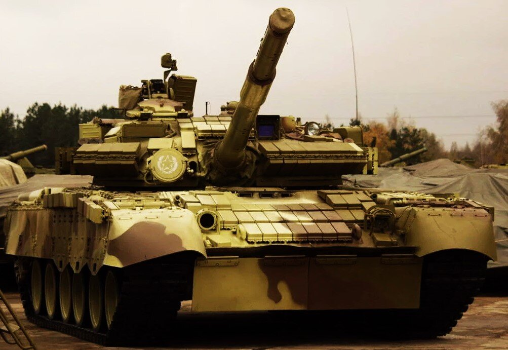 Поле распада СССР 92 танка Т-80БВ были переданы Республике Беларусь. В дальнейшем 66 танков было продано в Йемен; остальные-утилизированы.