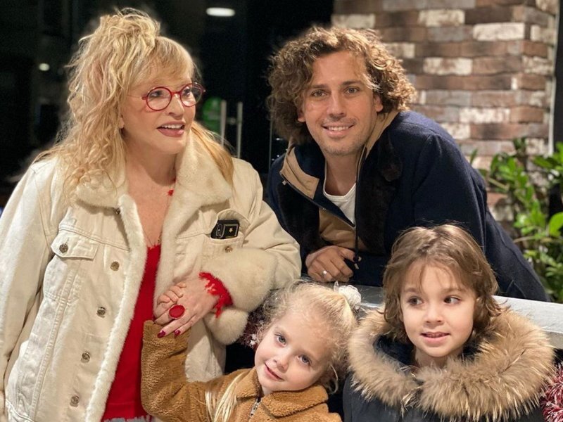 Максим Галкин* и Алла Пугачева с детьми. Фото: Социальные сети.
