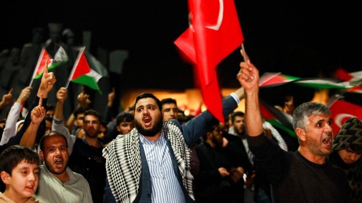 Палестину поддерживают и власти Турции, и обычные граждане