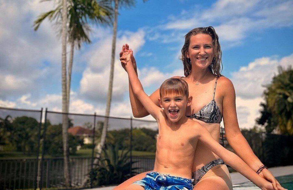    Сын Виктории растет очень спортивным парнем. Фото: личная страница Виктории Азаренко в соцсети.