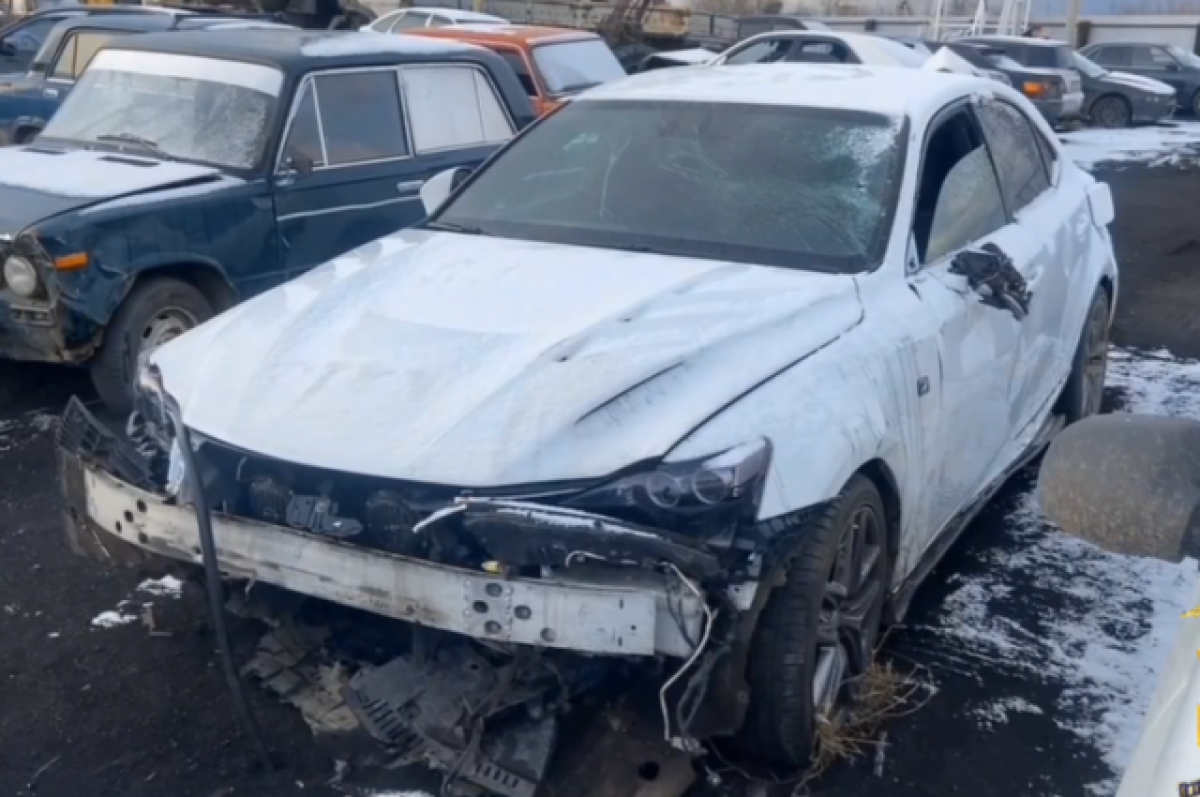    Водитель перевернулся на машине, скрываясь от ГИБДД в Иркутской области