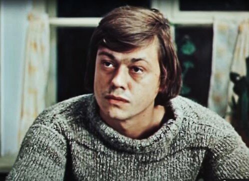 Кадр из фильма "Старший сын", киностудия "Ленфильм"