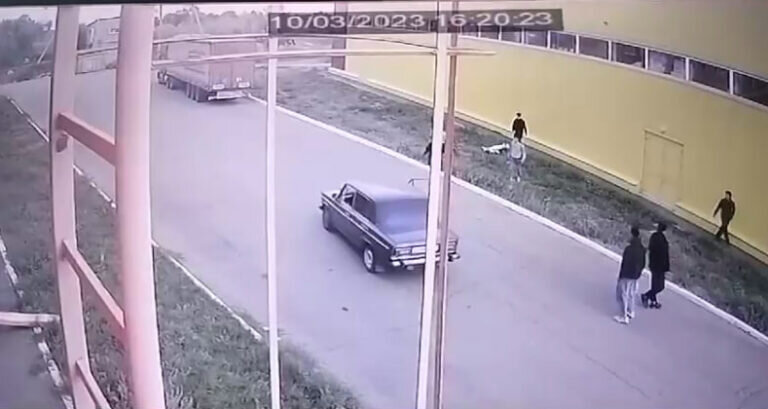    В Соль-Илецке 20-летний уголовник избил 15-летнего подростка Кристина Просвиркина