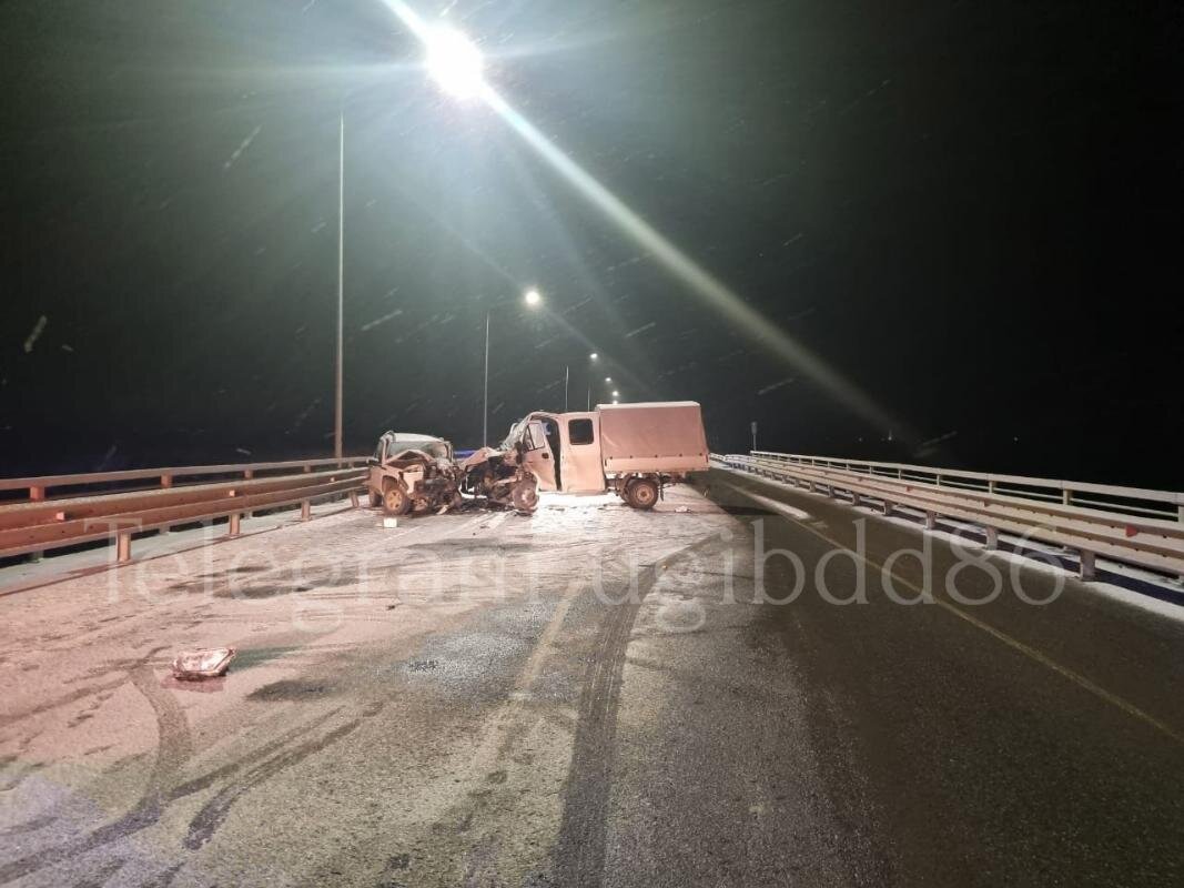    На трассе в Нефтеюганском районе в ДТП погиб водитель внедорожника