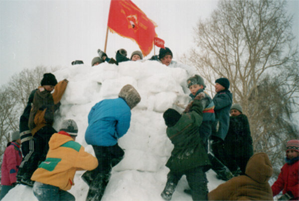 Игра Снежная крепость