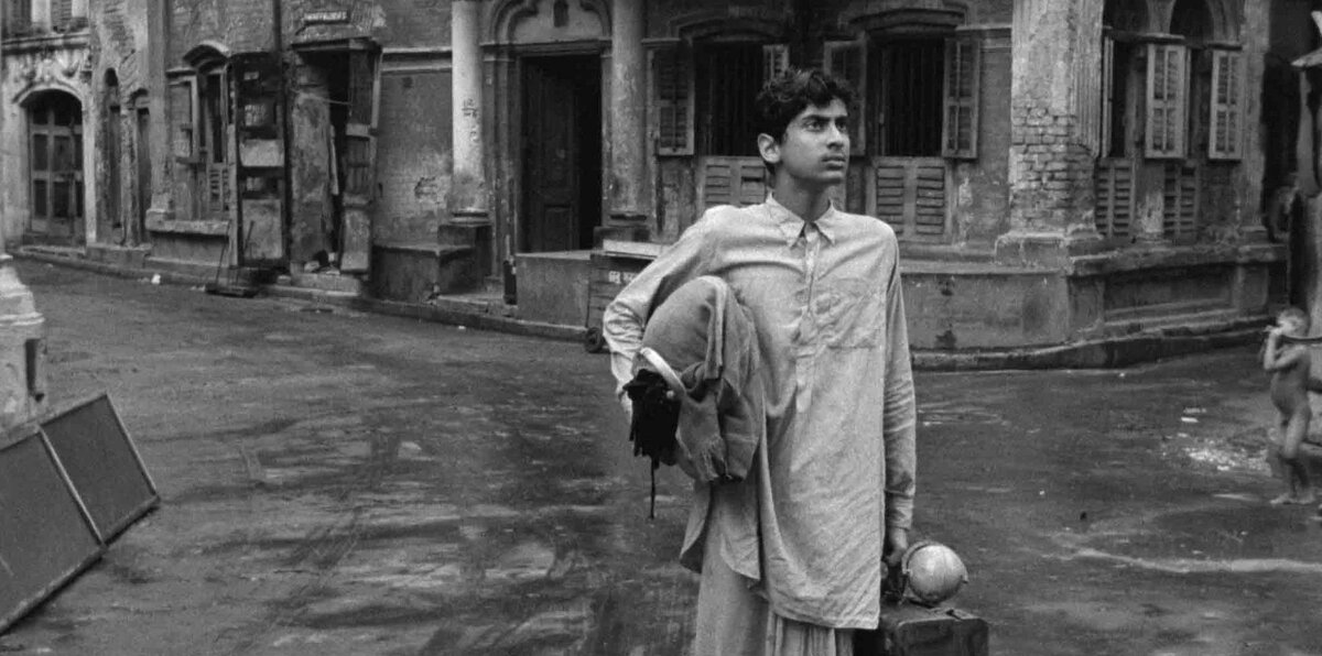 Кадр из фильма "Непокоренный" (1956)