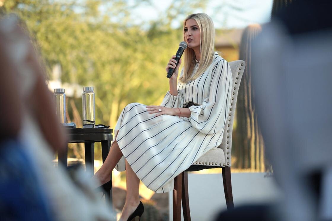    Иванка Трамп выступает в Парадайз-Вэлли, штат Аризона:Flickr/Gage Skidmore