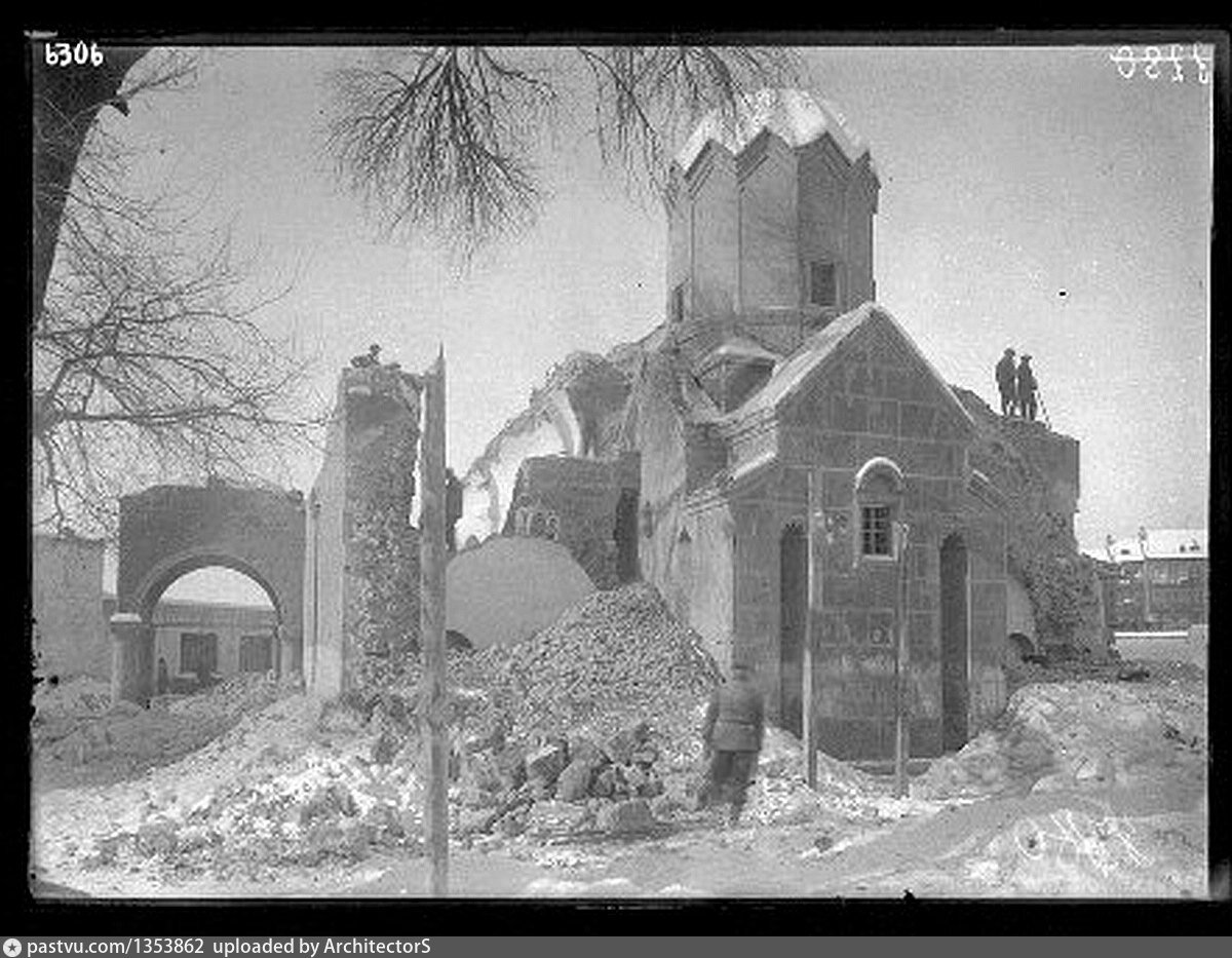 Фото с сайта pastvu.com 1937 г.