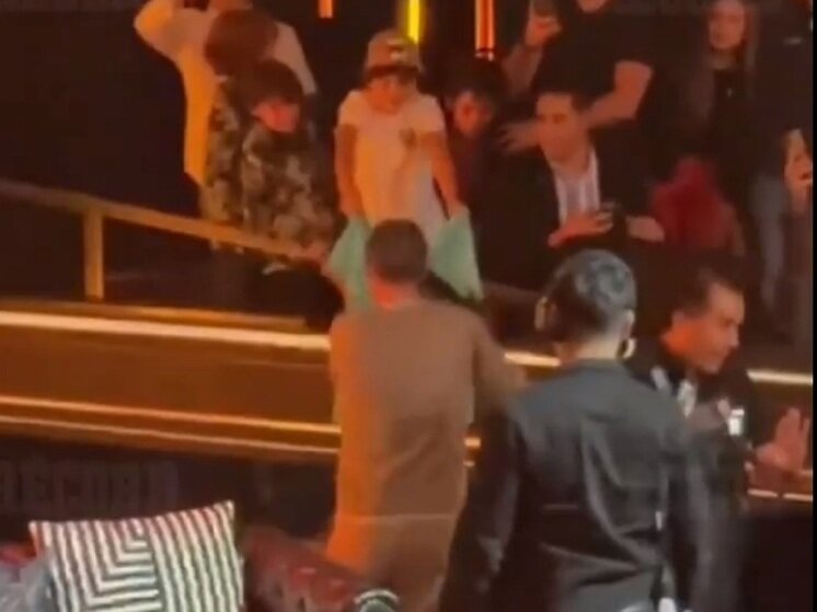   Кадр из видео