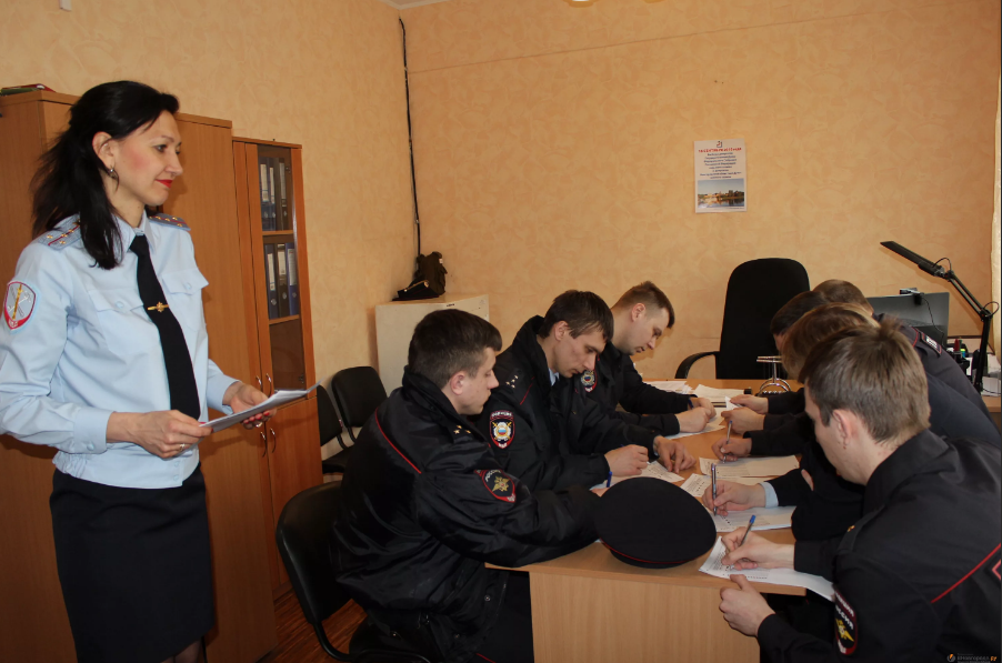 Работа в полиции. Психолог в полиции. Психолог в органах полиции. Коллектив правоохранительных органов. Психология сотрудника ОВД