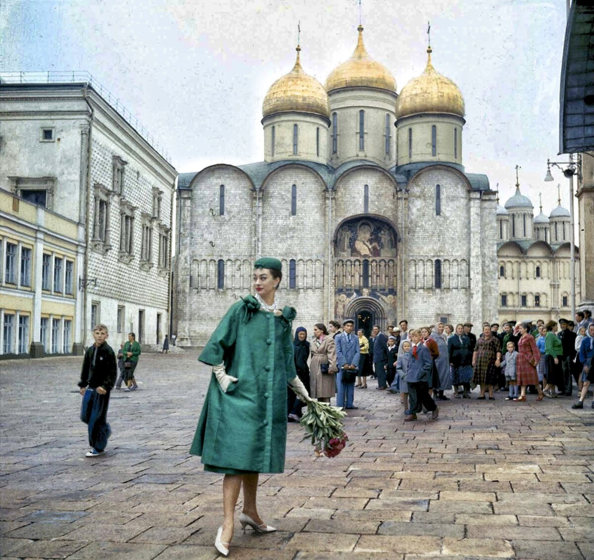 модели диор в москве 1959