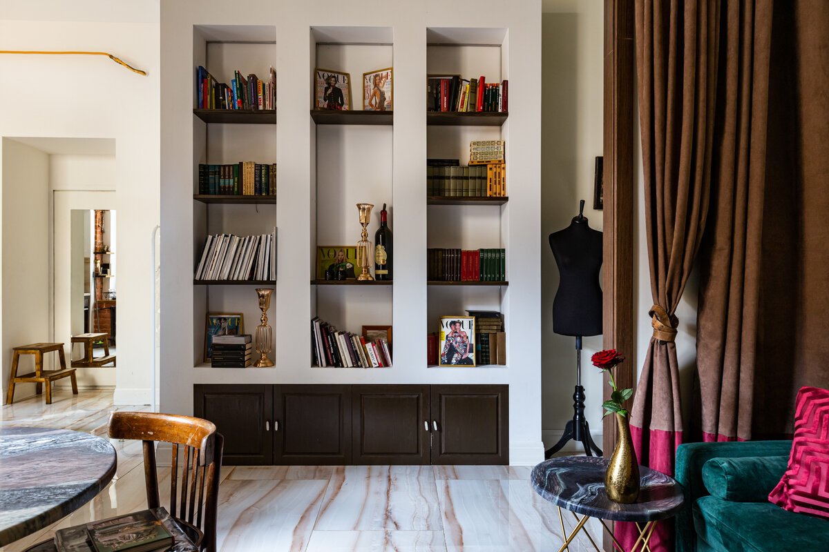  Большинство предпочитают приезжать в этот город летом. Зимой в Санкт-Петербурге меньше солнечных дней, не работают фонтаны и не поднимают мосты.-7-2