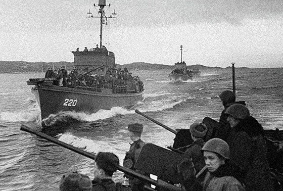    Корабли Северного флота на пути к Киркенесу