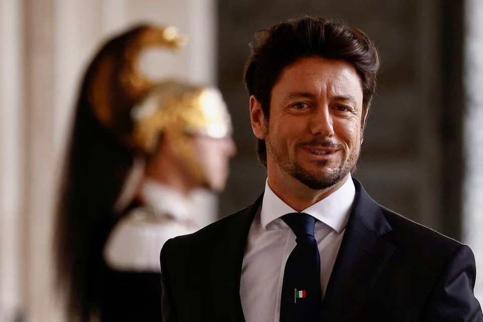 Andrea Giambruno, partner of Italy's new Prime Minister Giorgia Meloni, фото с сайта Reuters