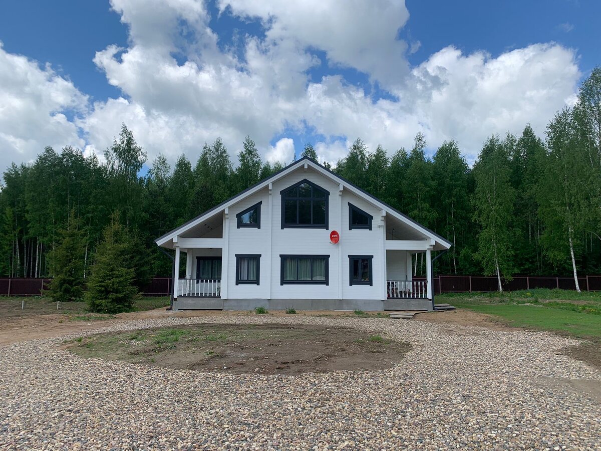 В основе концепции проекта лежит простая мысль: «Сделай сам», условно: «Собери дом из модульных конструкций высокой степени готовности самостоятельно».