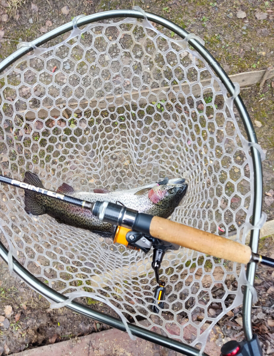 С помощью плетенки легче добиваться правильной игры приманки.