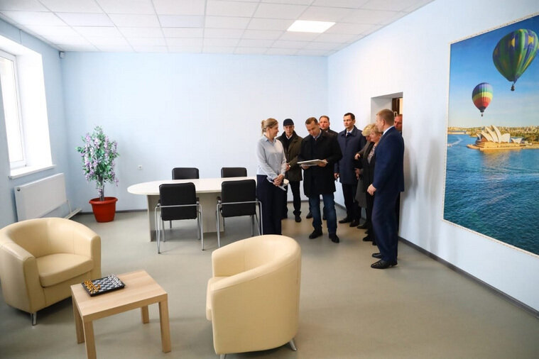    На открытии корпуса присутствовали губернатор Вадим Шумков и его заместители