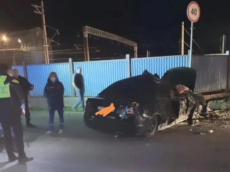 Фото с места ДТП, где погибла Сафарова