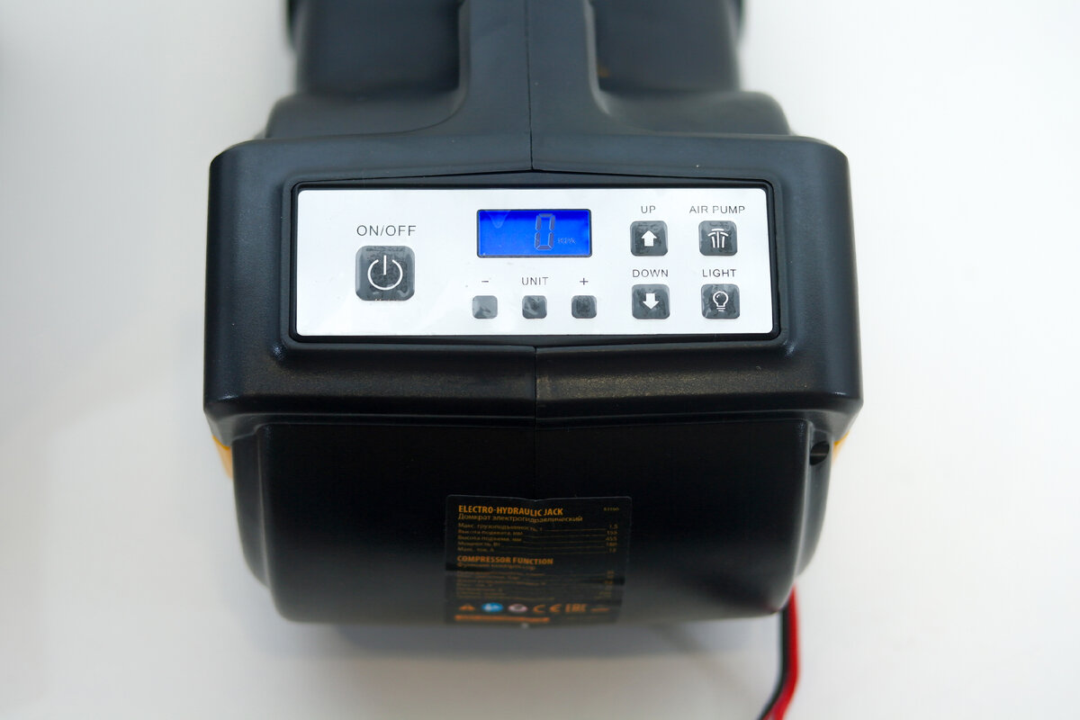 В сегодняшнем обзоре я познакомлю вас с чемоданчиком, который пригодится любому автомобилисту.-12-2