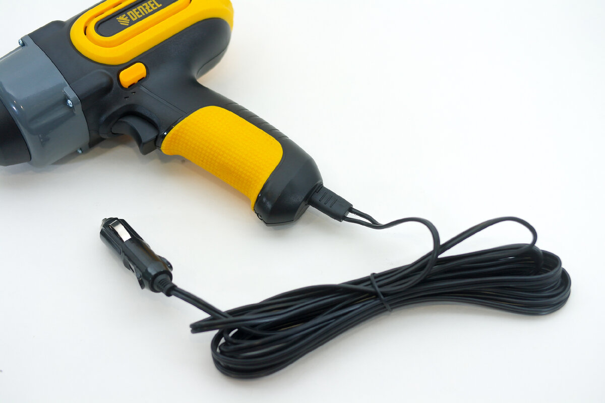 В сегодняшнем обзоре я познакомлю вас с чемоданчиком, который пригодится любому автомобилисту.-17-2