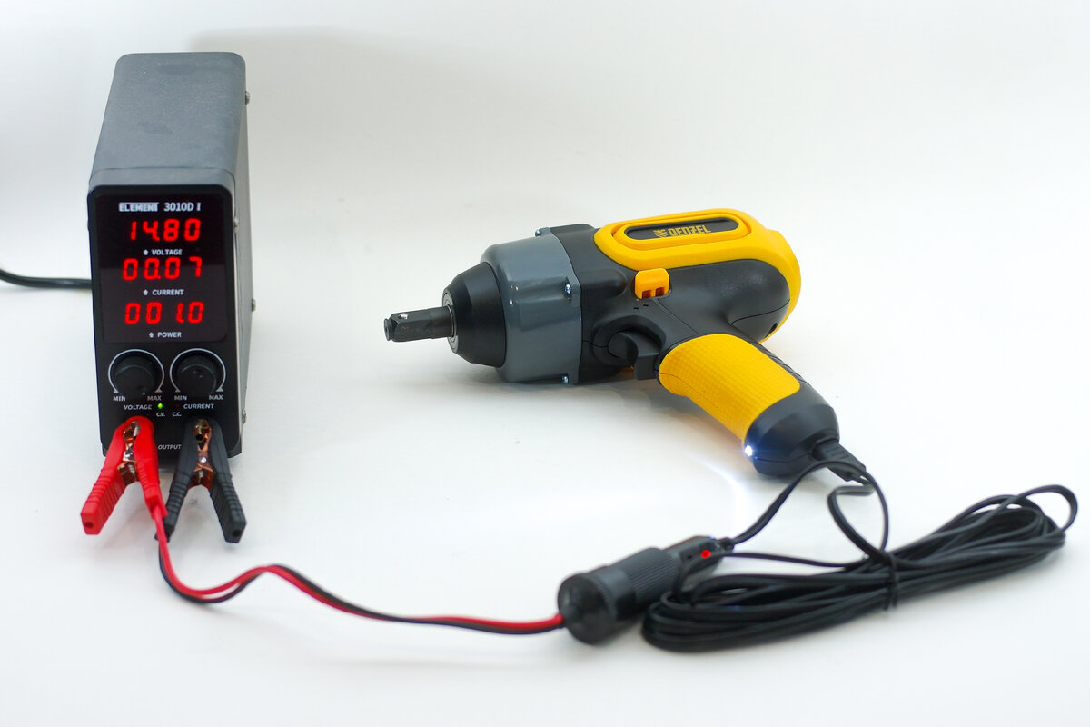 В сегодняшнем обзоре я познакомлю вас с чемоданчиком, который пригодится любому автомобилисту.-18