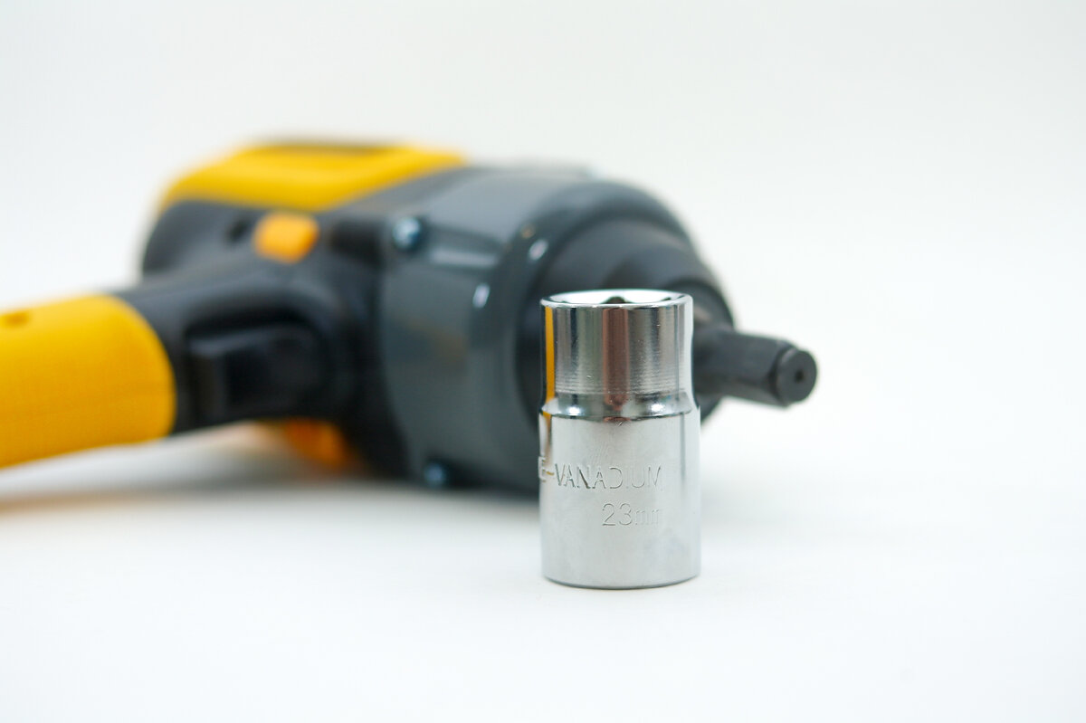 В сегодняшнем обзоре я познакомлю вас с чемоданчиком, который пригодится любому автомобилисту.-19-2