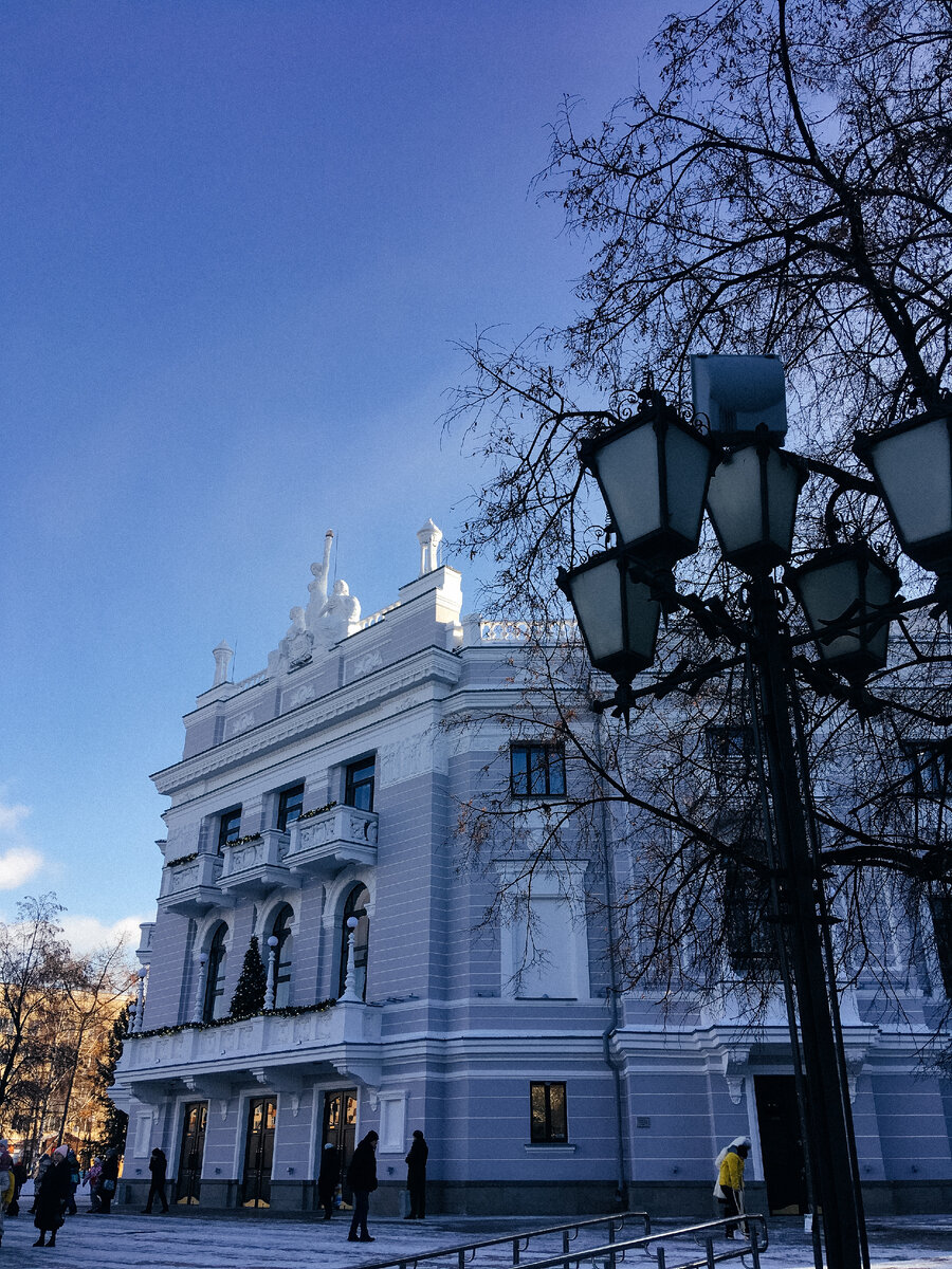 Театр оперы и балета. Город Екатеринбург