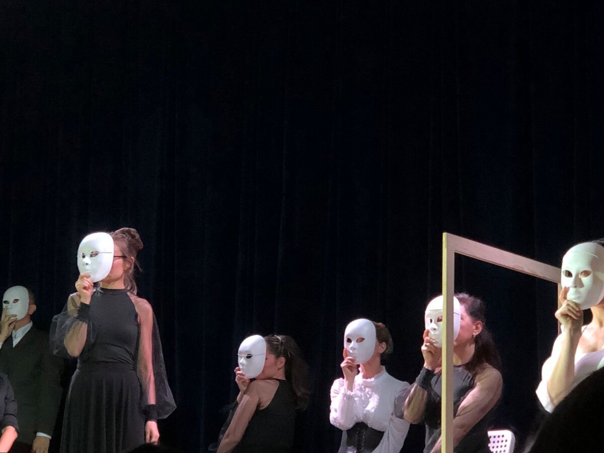 Фрагмент спектакля "Тантамарески"