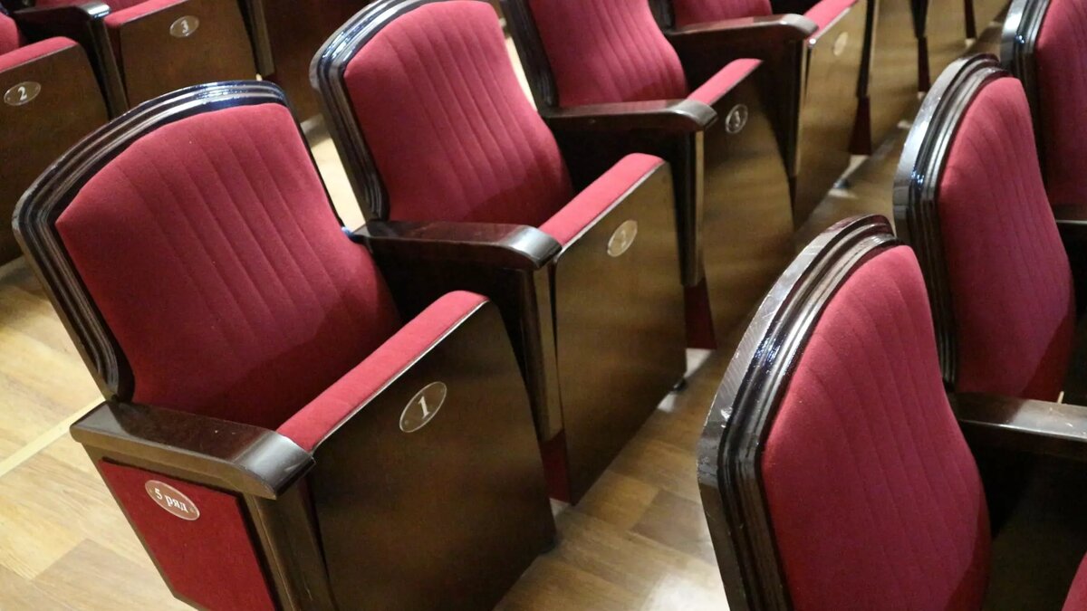     Капитальный ремонт системы отопления в театре драмы в Дзержинске Нижегородской области планируют завершить к концу ноября. Об этом NewsNN рассказали в пресс-службе местной администрации.