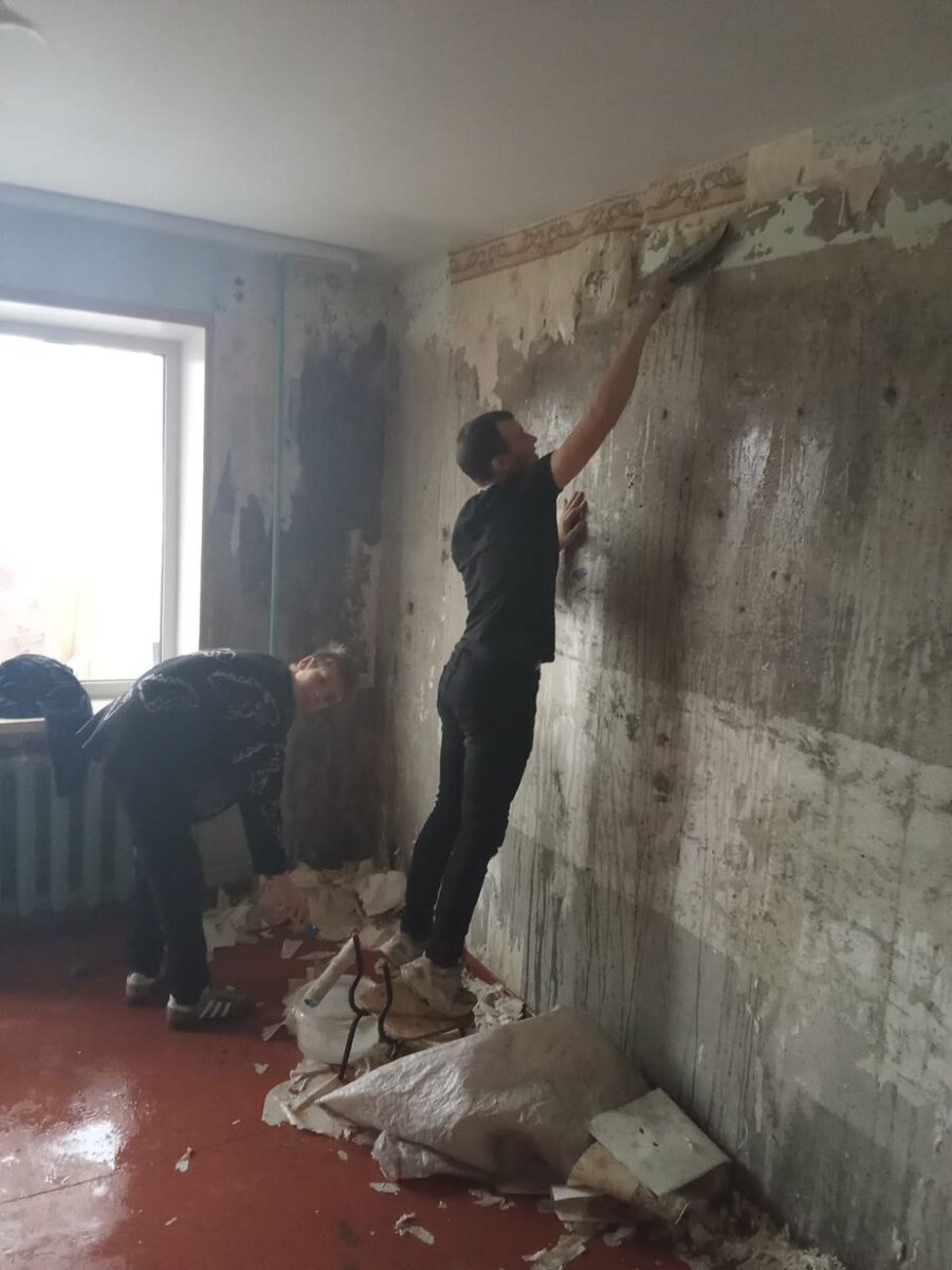    Волонтёры взялись за дело основательно. Фото: Из личного архива