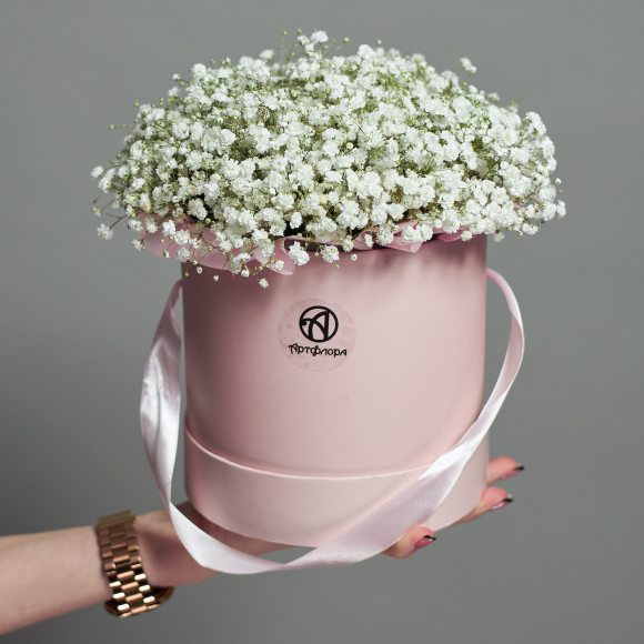 Букет 17 веток гипсофилы. Букеты из крашенной гипсофилы. Мелкие цветы для декора. Гипсофила брызги шампанского. Гипсофилы как долго стоят.