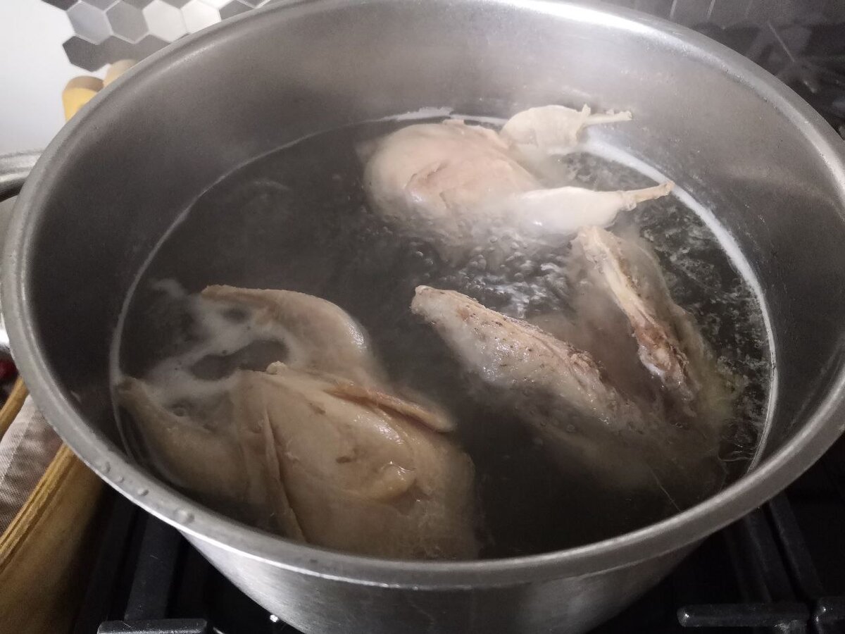 Варим перепелиный бульон