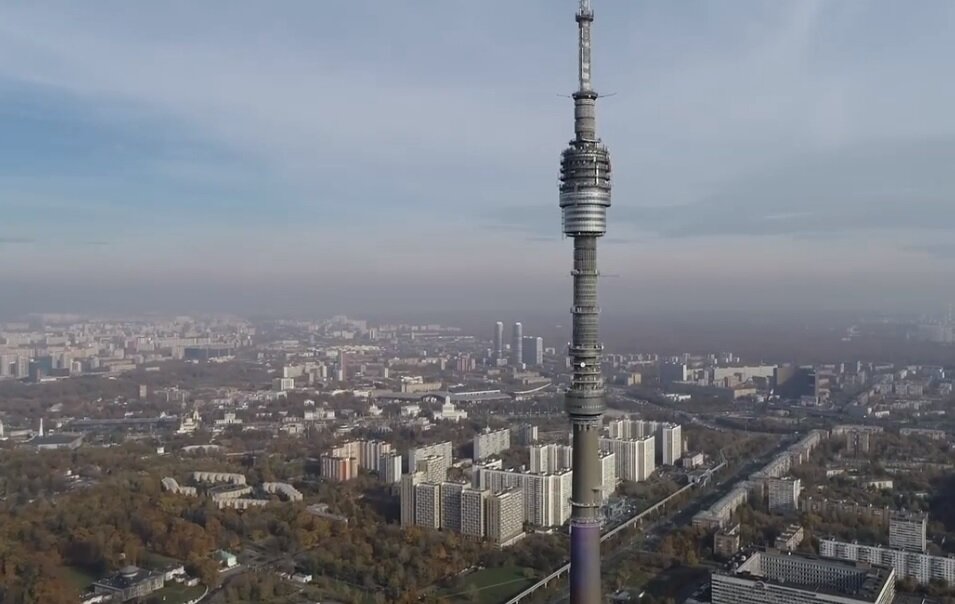 Думаете, ноябрь – это тоскливая, скучнейшая осень и самое противное время года? А вот и нет. Мы-то знаем, где в ноябре будут интересные мероприятия, веселые праздники и даже необычные дни рождения.-5