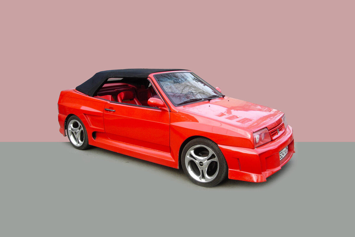     Что можно сделать из старого автомобиля: кабриолет, танк и даже поезд