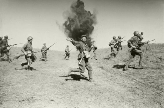 Вперед, в атаку!