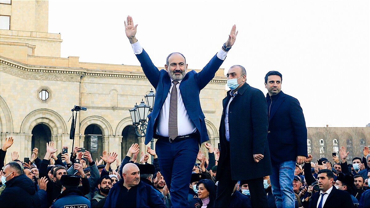 Никол Пашинин и народ 