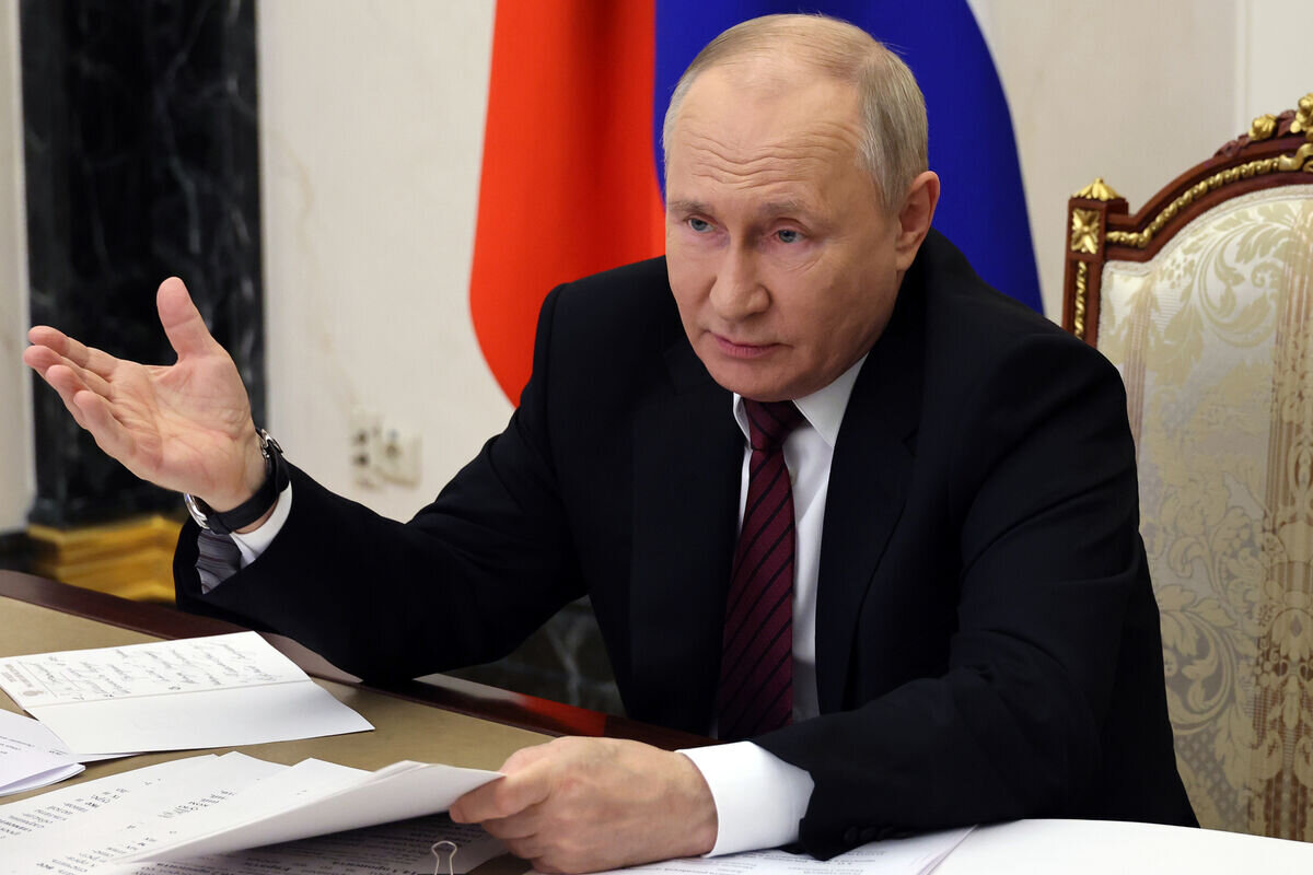 Путин и на немецком может шпрехать если что...