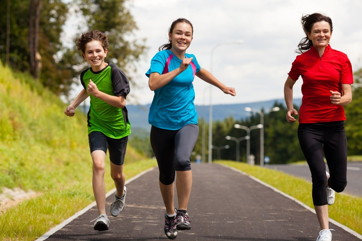 Здоровье современной молодежи. Здоровый образ жизни. Здоровый образ ЖИЗНИЗНИ. Спортивные люди. Физическая активность детей.