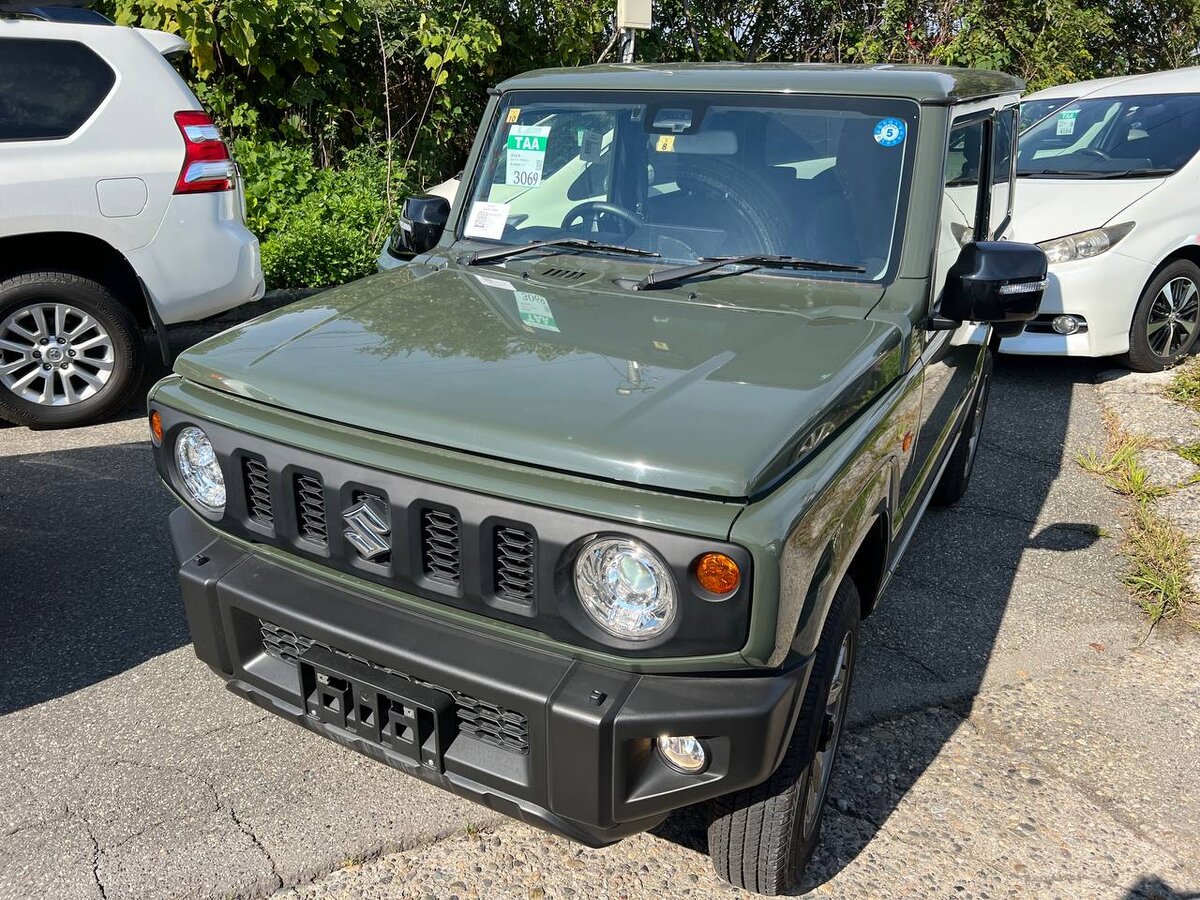 Купили Suzuki Jimny 2020: 4,5 балла и пробег всего 8 000 км. Почти новый  мини-внедорожник. | Авто из Японии | Дзен