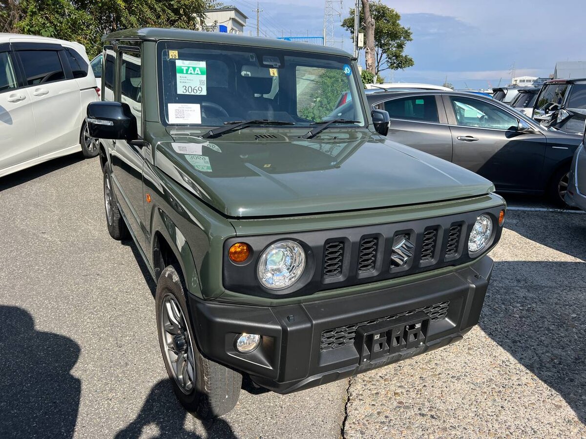 Купили Suzuki Jimny 2020: 4,5 балла и пробег всего 8 000 км. Почти новый  мини-внедорожник. | Авто из Японии | Дзен