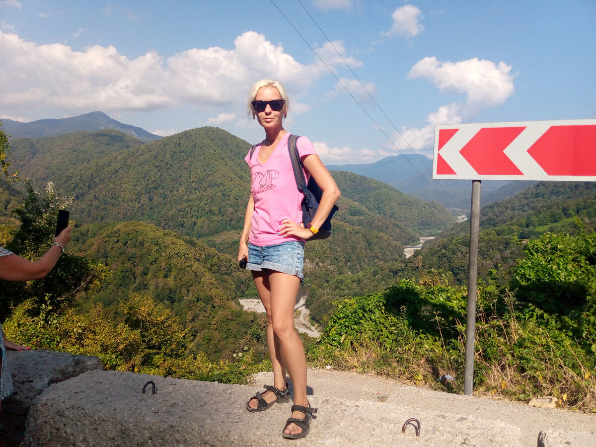 Вид на горы. Фото автора канала "Любимый Сочи со всех сторон"