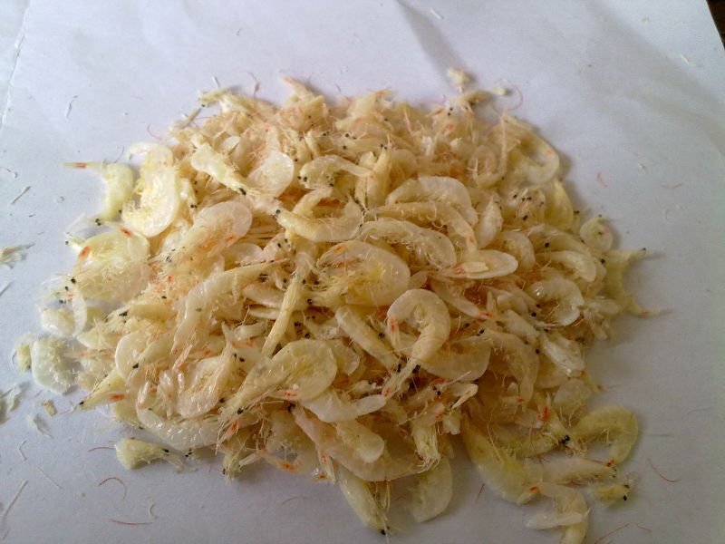 Креветки могут быть белые