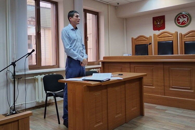    С учетом всех доводов адвокат Абдрахманов попросил изменить приговор: указать в нем смягчающее обстоятельство в виде «противоправного поведения» Шитова, а вместе с тем и снизить срок Фото: Анастасия Гусева