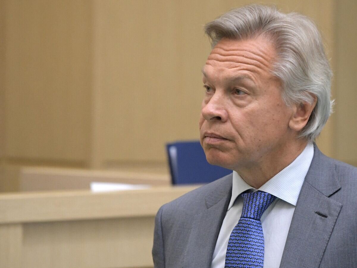    Председатель комиссии Совета Федерации РФ по информационной политике Алексей Пушков перед заседанием Совета Федерации РФ. 22 мая 2019 © РИА Новости / Владимир Федоренко